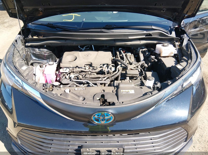 TOYOTA SIENNA - zdjęcie 10