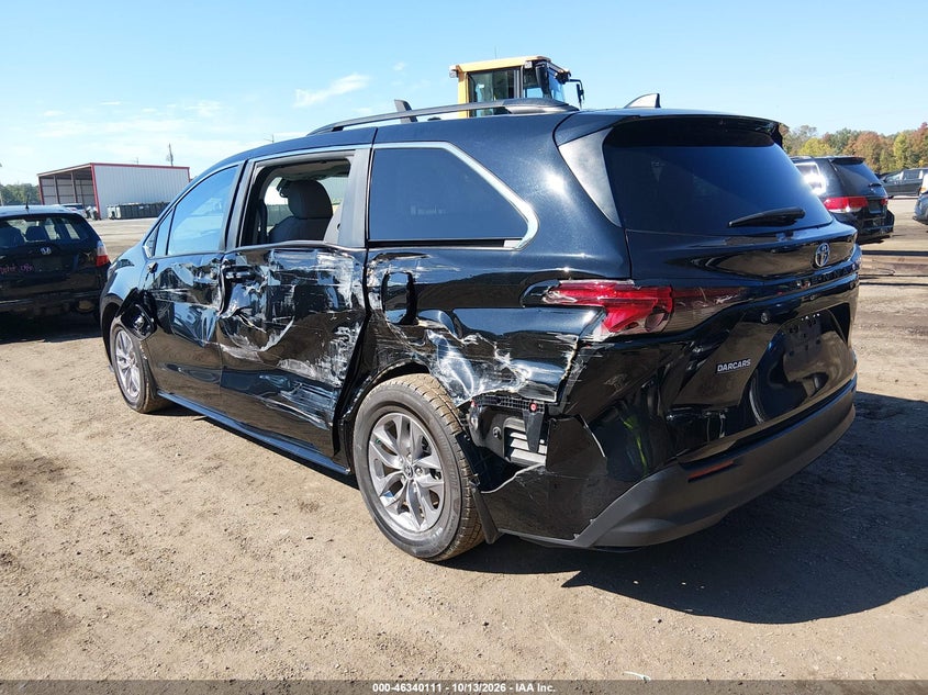 TOYOTA SIENNA - zdjęcie 3