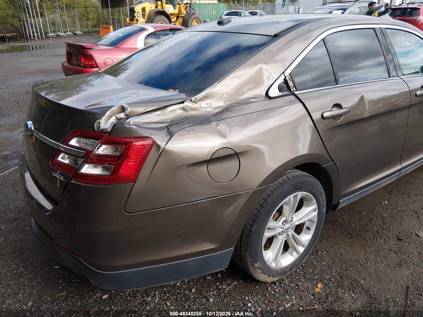2015 FORD TAURUS SEL · Фото 17