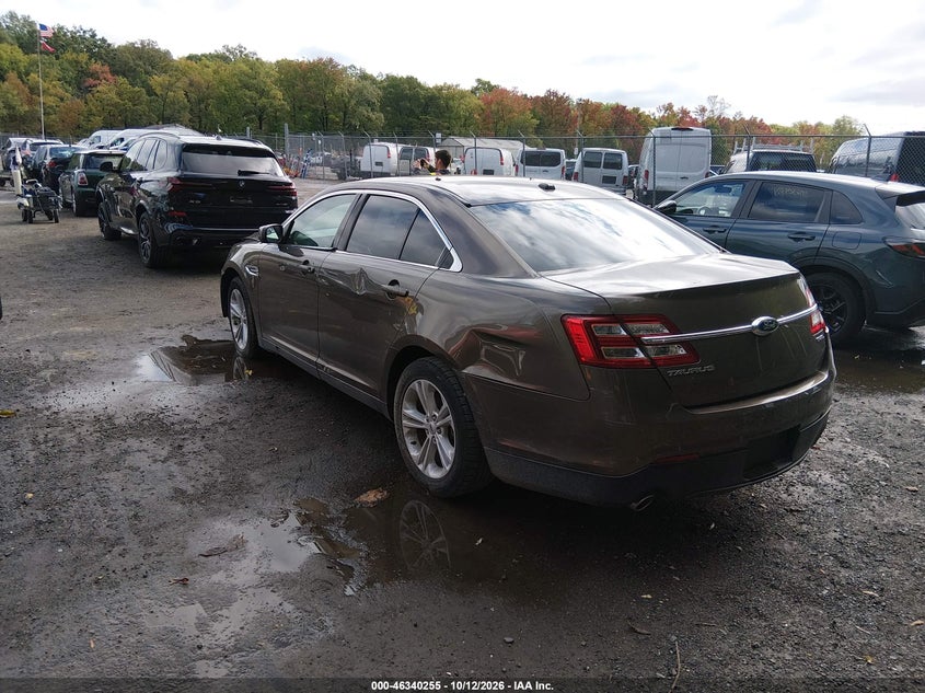 2015 FORD TAURUS SEL · Фото 3