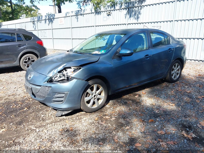 2010 Mazda Mazda3 I Touring, Левый перёд, IAAI, VIN JM1BL1SG7A1212003 — фото 2