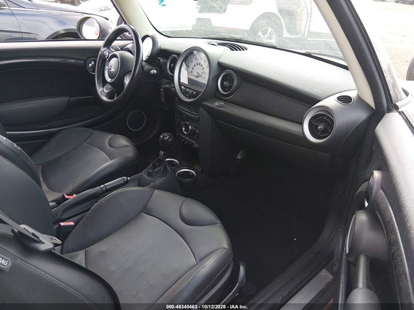 MINI HARDTOP 2013 VIN WMWSV3C55DT392896