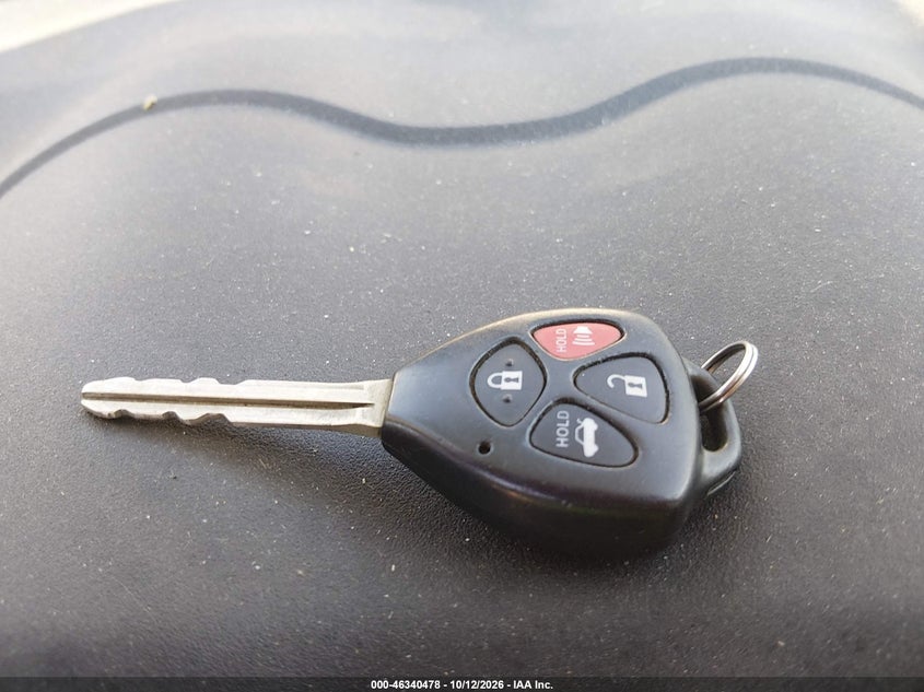 2013 TOYOTA COROLLA L · Фото 11