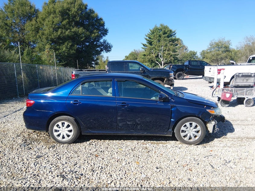 2013 TOYOTA COROLLA L · Фото 13