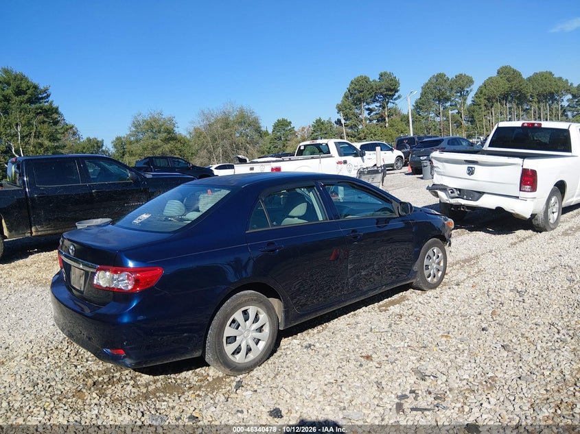 2013 TOYOTA COROLLA L · Фото 4