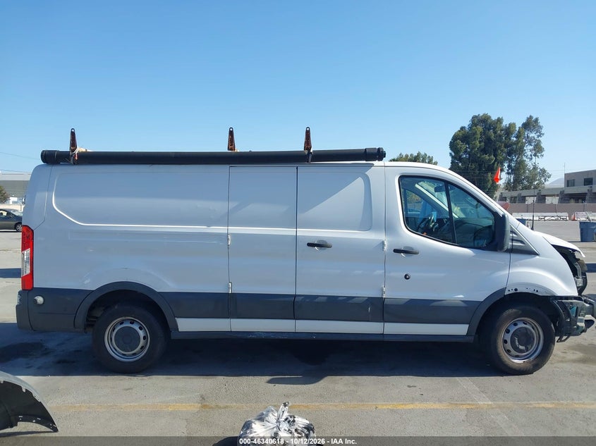 2018 FORD TRANSIT-150 · Photo 14