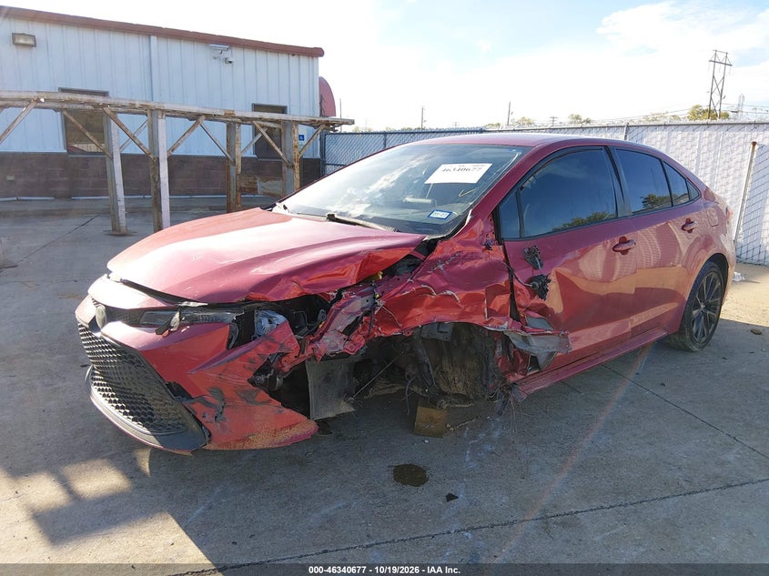 2021 Toyota Corolla Le, Left & Right Side, IAAI, VIN JTDEPMAE7MJ186901 — photo 2