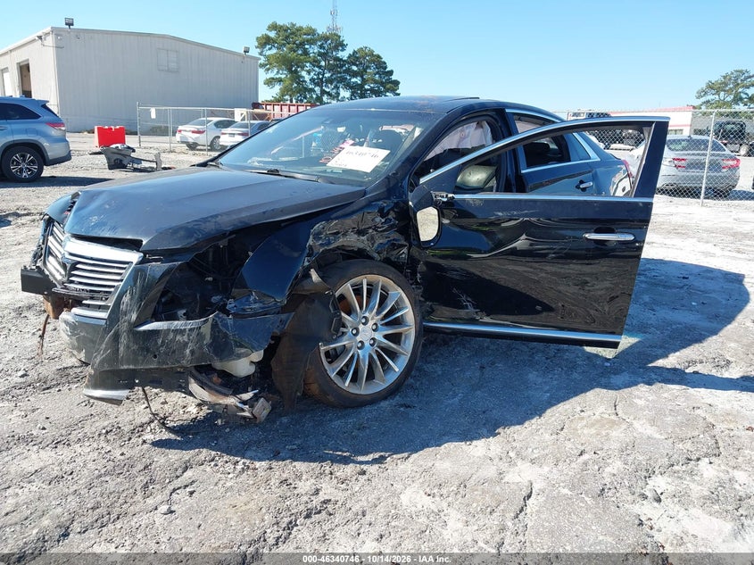 2016 Cadillac Xts V-Sport Platinum, Front End, IAAI, VIN 2G61W5S87G9141315 — photo 2