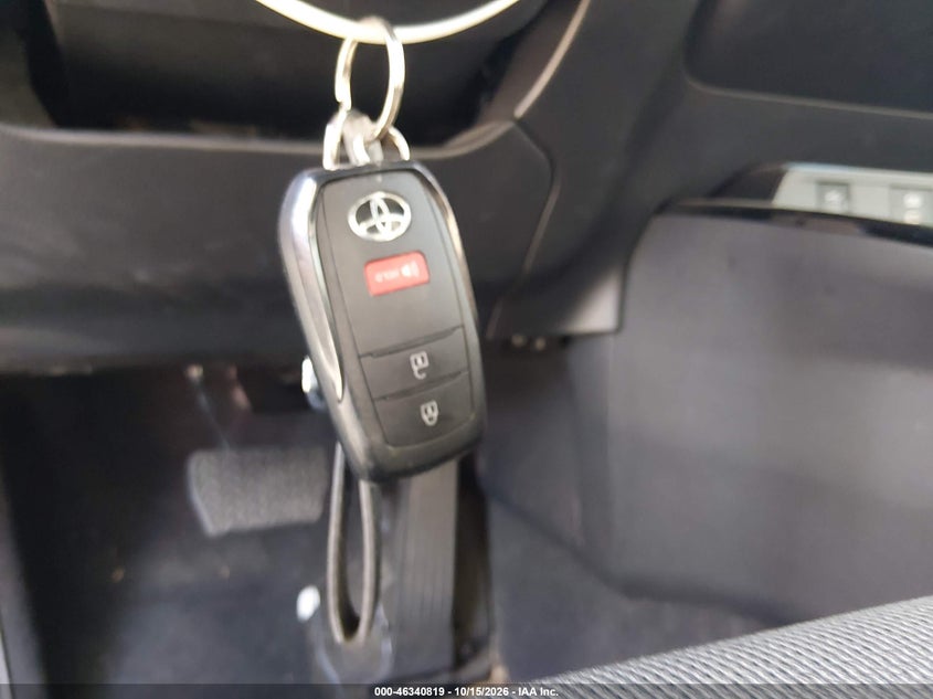TOYOTA PRIUS - zdjęcie 11