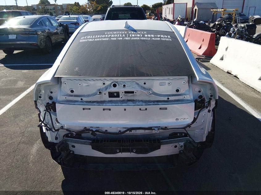 TOYOTA PRIUS - zdjęcie 16