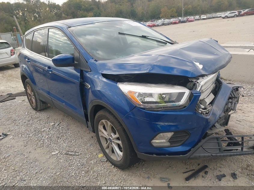 Vin: 1fmcu0gd6hue67644, lot: 46841230, ford escape se 2017 img_1