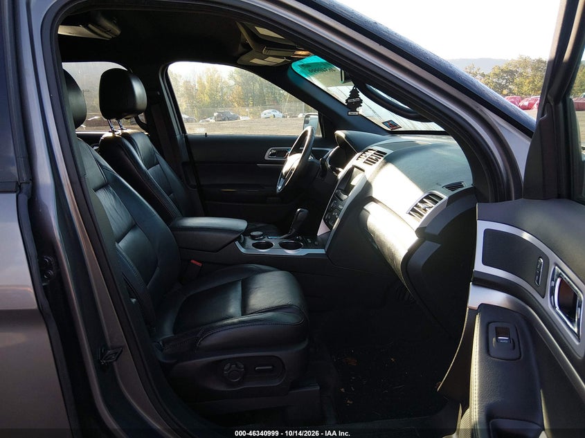 2014 FORD EXPLORER XLT · Photo 5