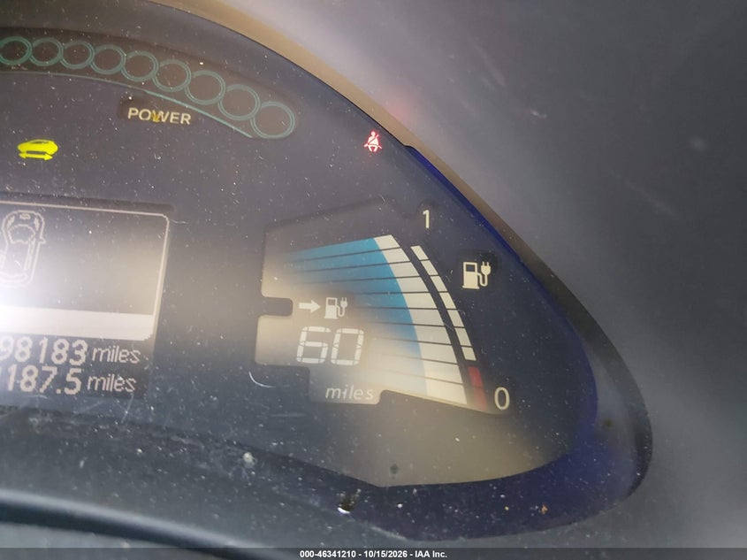2015 NISSAN LEAF S · Фото 13