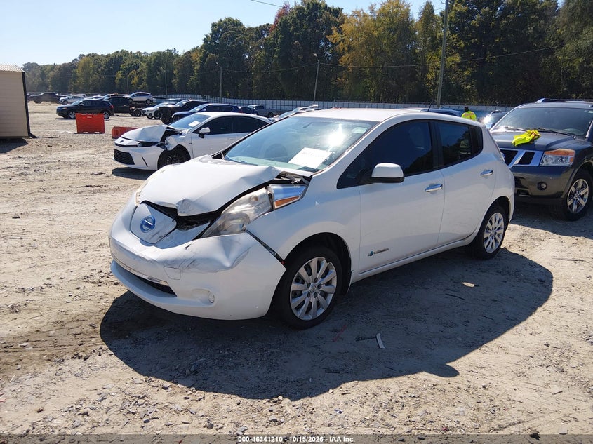 2015 NISSAN LEAF S · Фото 2