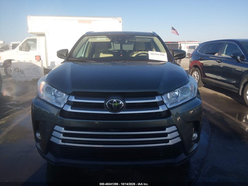 TOYOTA HIGHLANDER - zdjęcie 12