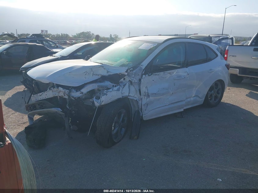 Vin: 1fmcu9nz8pub47954, lot: 46841673, ford escape st-line select 20232