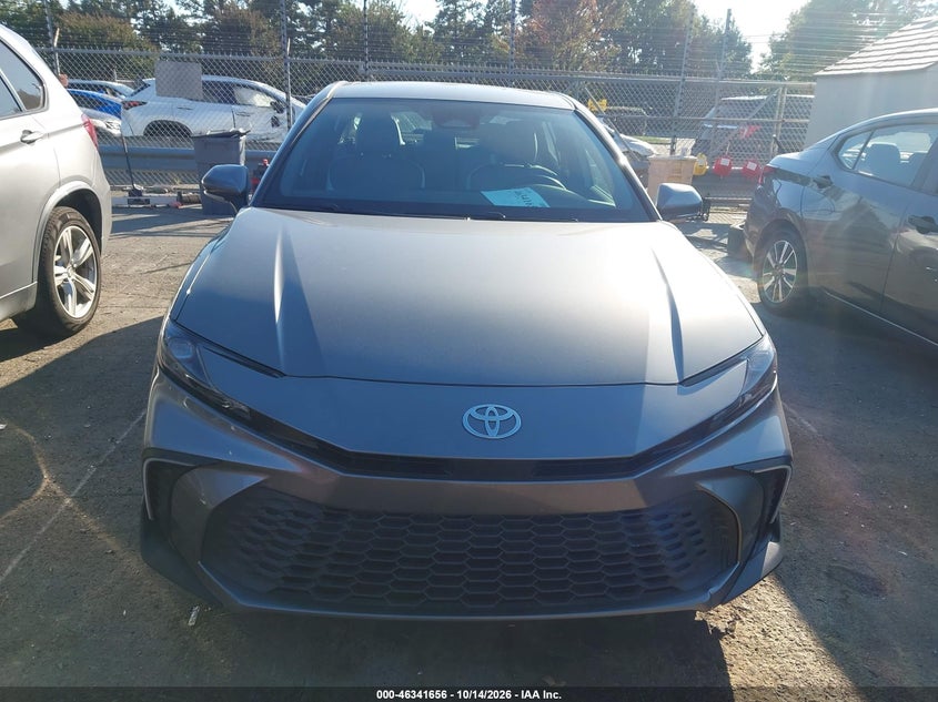 TOYOTA CAMRY - zdjęcie 12