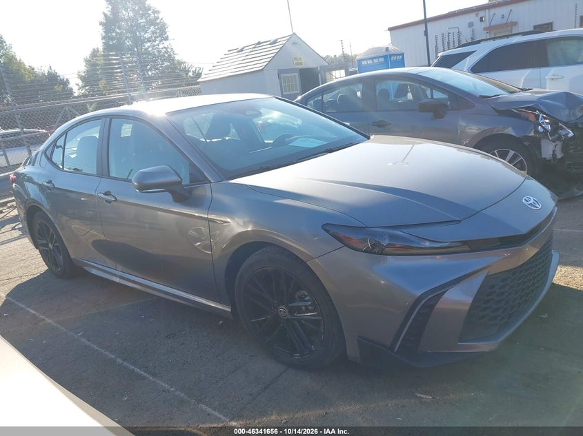 TOYOTA CAMRY - zdjęcie 13