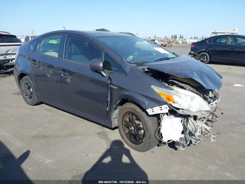 Vin: jtdkn3du3e0383562, lot: 46841995, toyota prius three 20141