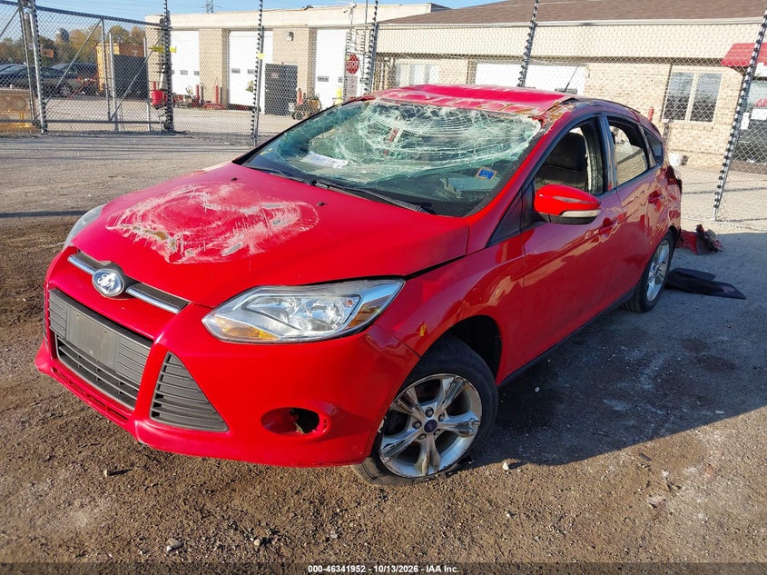Vin: 1fadp3k2xel388461, lot: 46842211, ford focus se 20142