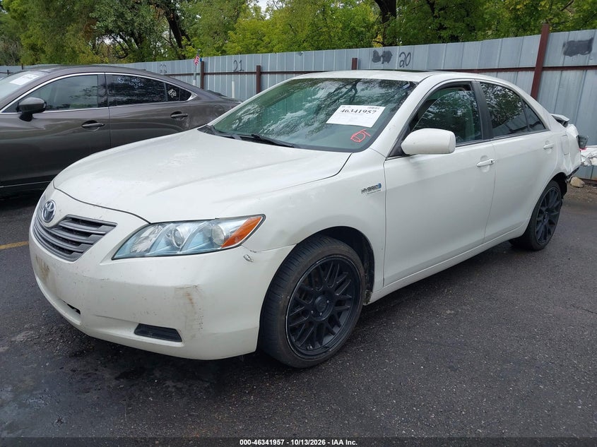 2007 Toyota Camry Hybrid, Front & Rear, IAAI, VIN 4T1BB46K47U015022 — photo 2