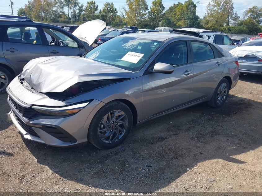 Vin: kmhlm4dj1su153702, lot: 46842269, hyundai elantra hybrid blue 20252