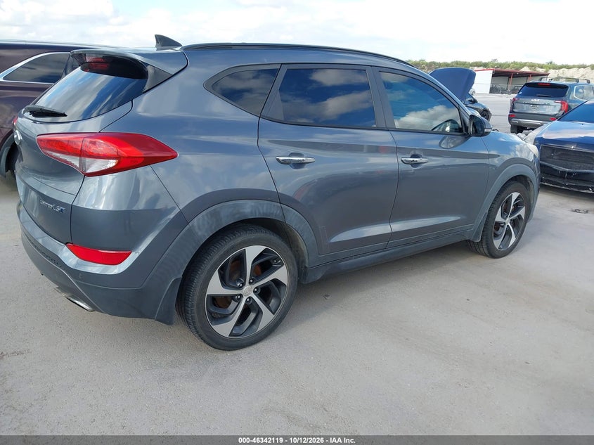 2016 HYUNDAI TUCSON LIMITED · Фото 4