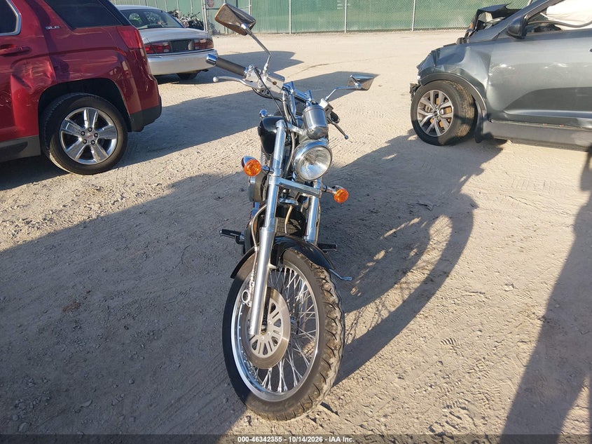 SUZUKI VS800 2005