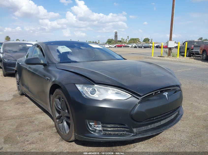Vin: 5yjsa1h11efp50072, lot: 46842774, tesla model s p85 2014 img_1