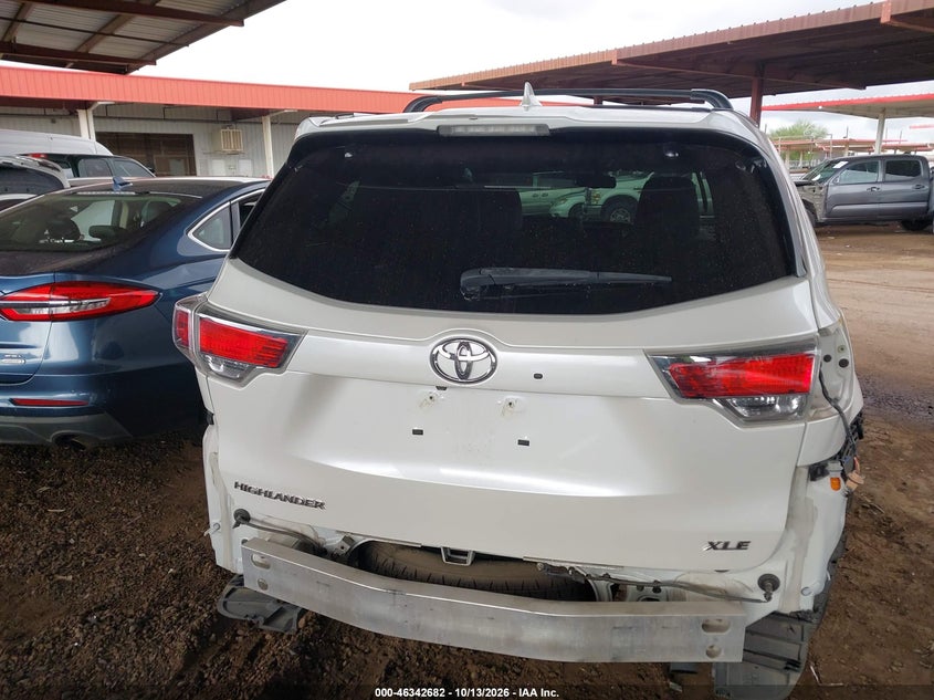 TOYOTA HIGHLANDER - zdjęcie 17