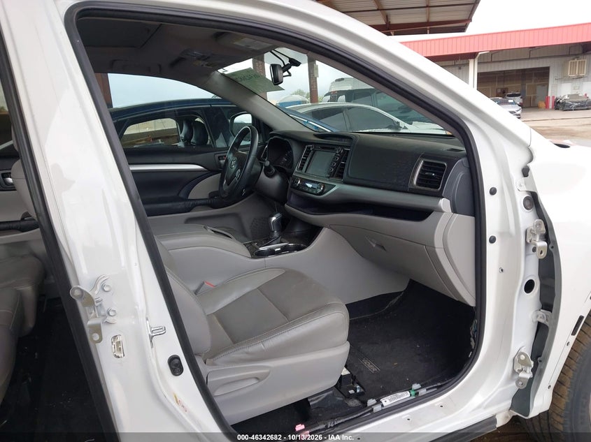 TOYOTA HIGHLANDER - zdjęcie 5
