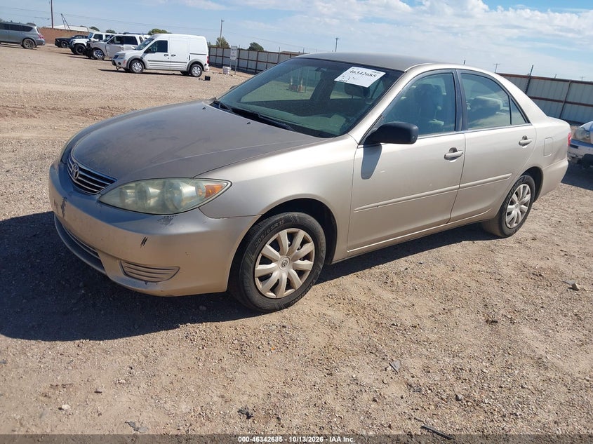 2005 Toyota Camry Std, Normal Wear & Tear, IAAI, VIN 4T1BE32K05U007116 — photo 2