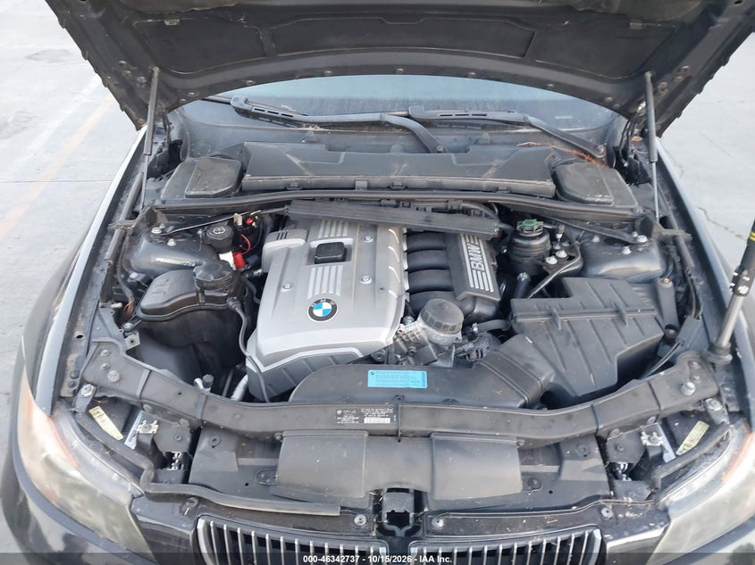 2006 BMW 330I · Photo 10