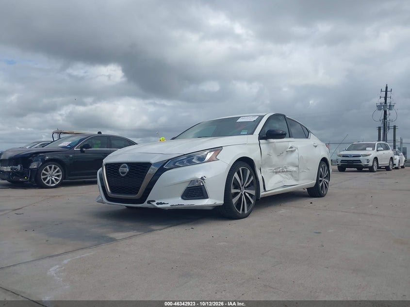 Vin: 1n4bl4cv0kn301040, lot: 46843182, nissan altima 2.5 sr 20192