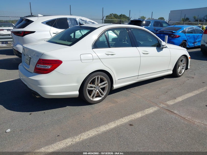 MERCEDES-BENZ C 300 2012 VIN WDDGF8BB3CA618086