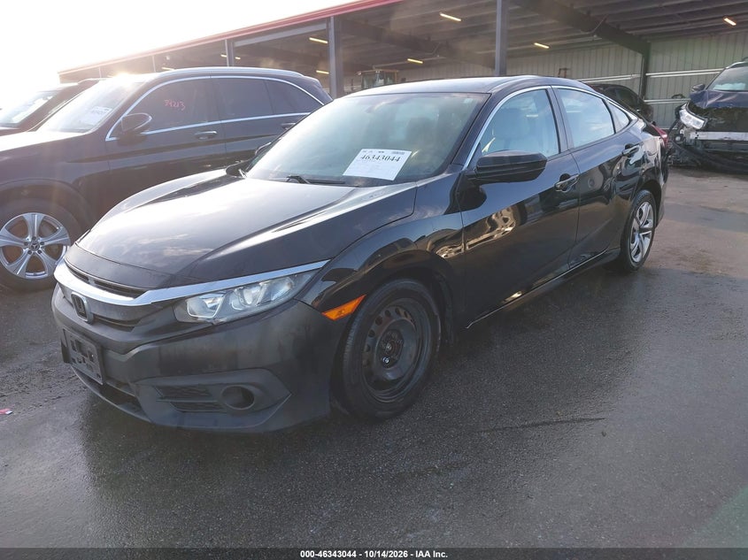 2018 Honda Civic Lx, Flood, IAAI, VIN 19XFC2F57JE041055 — photo 2