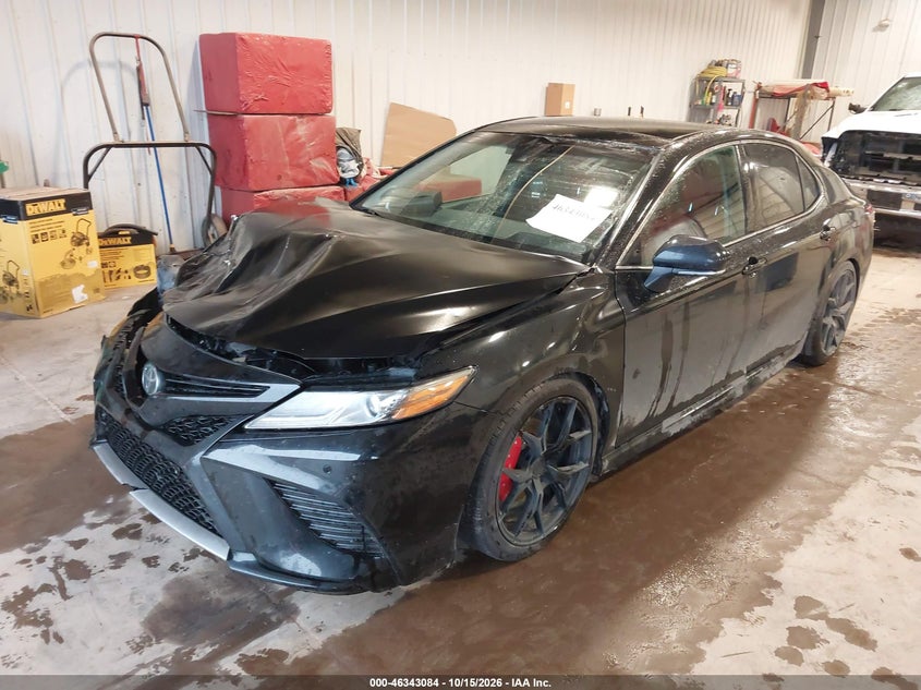 2019 Toyota Camry Xse/Xle, Right Front, IAAI, VIN 4T1BZ1HK7KU022305 — photo 2