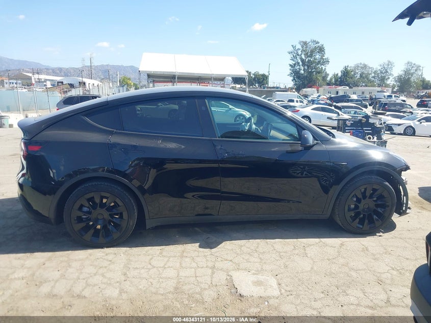 TESLA MODEL Y 2023 VIN 7SAYGDEE1PF814327