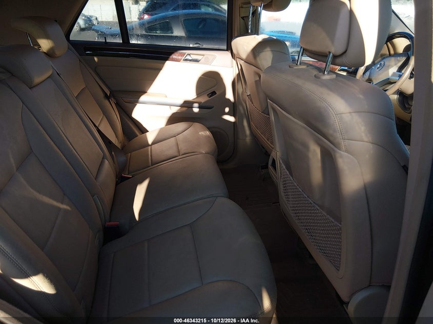 2011 MERCEDES-BENZ ML 350 4MATIC · Фото 8