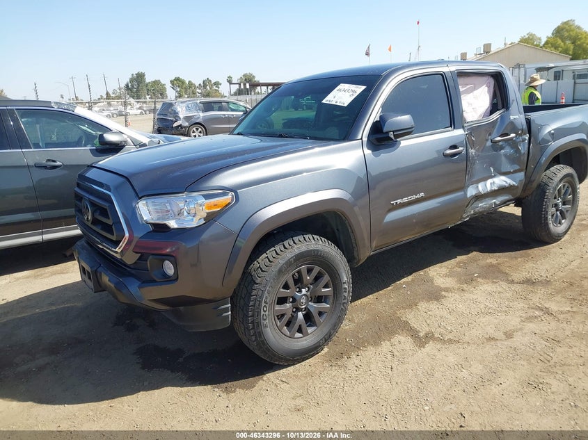 2021 Toyota Tacoma Sr5 V6, Left Side, IAAI, VIN 3TMAZ5CN1MM150104 — photo 2