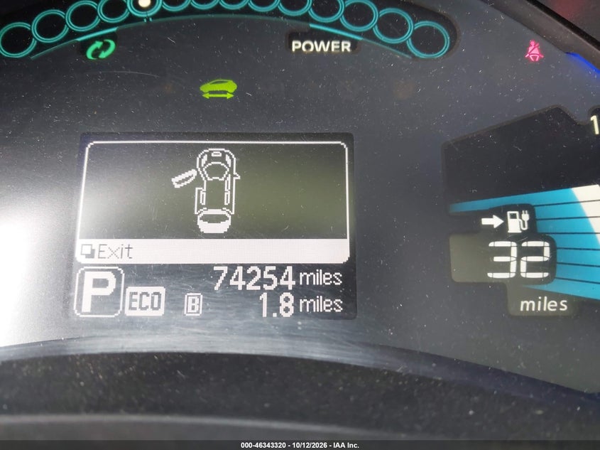 2017 NISSAN LEAF S · Фото 12