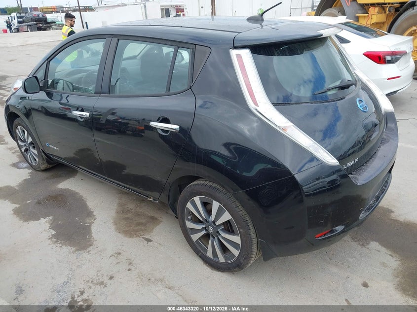 2017 NISSAN LEAF S · Фото 3