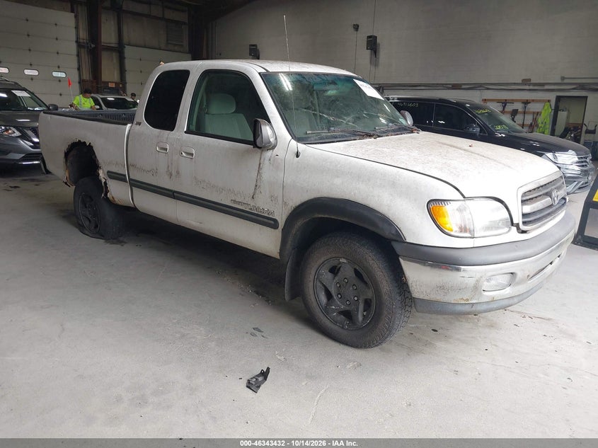 2000 Toyota Tundra SR5 V8