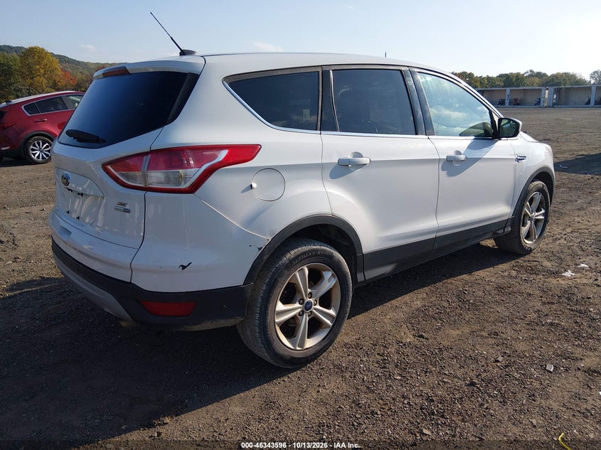 Vin: 1fmcu9gx6fua45837, lot: 46843855, ford escape se 20154