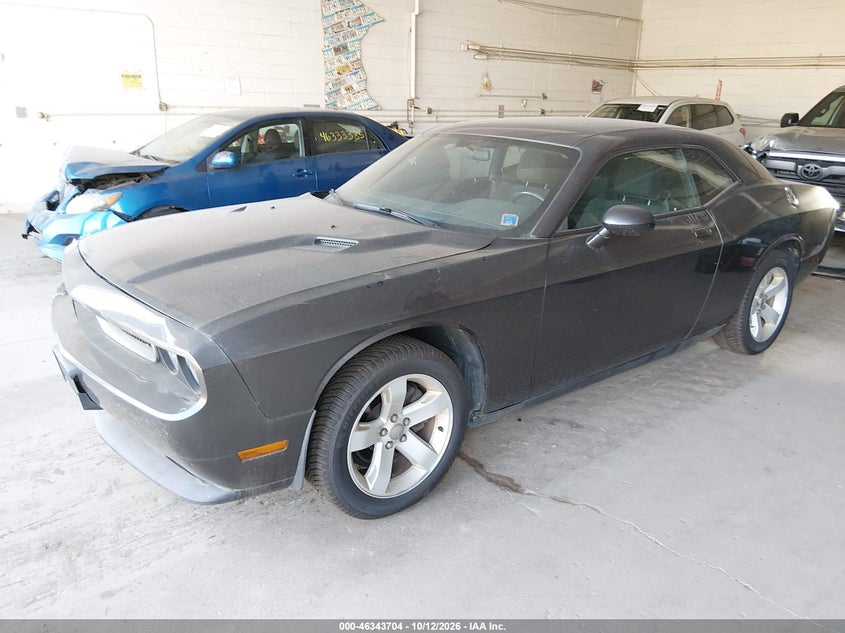 2013 DODGE CHALLENGER SXT · Фото 2
