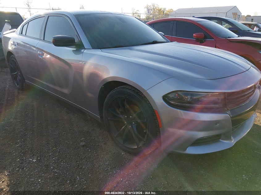 Vin: 2c3cdxhg3gh272323, lot: 46844191, dodge charger sxt 20161