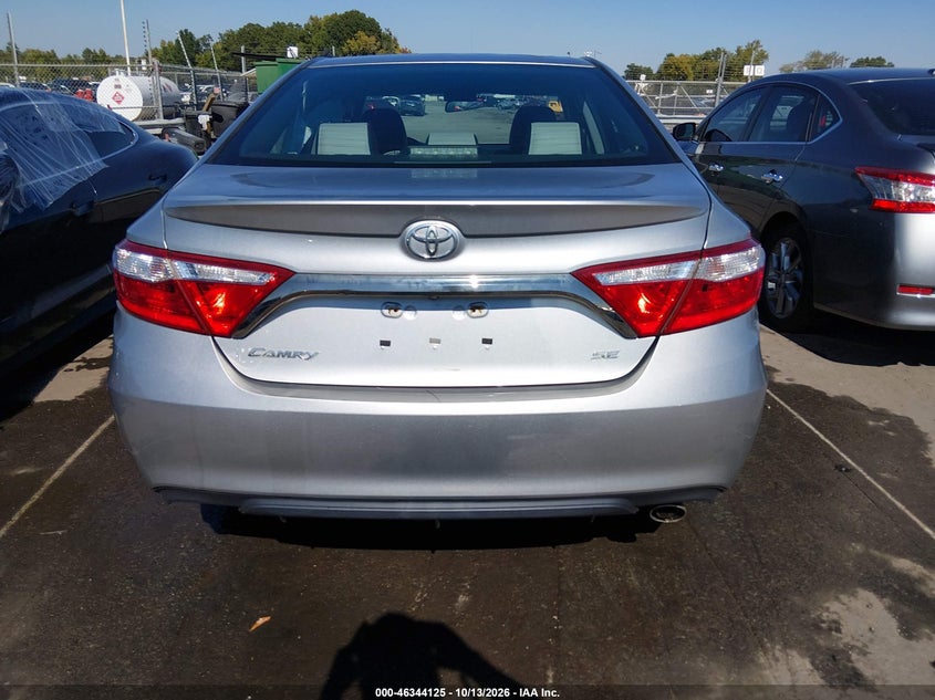 TOYOTA CAMRY - zdjęcie 16