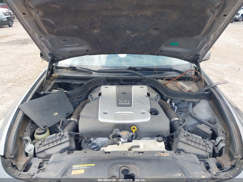 2011 INFINITI G37 JOURNEY · Фото 10