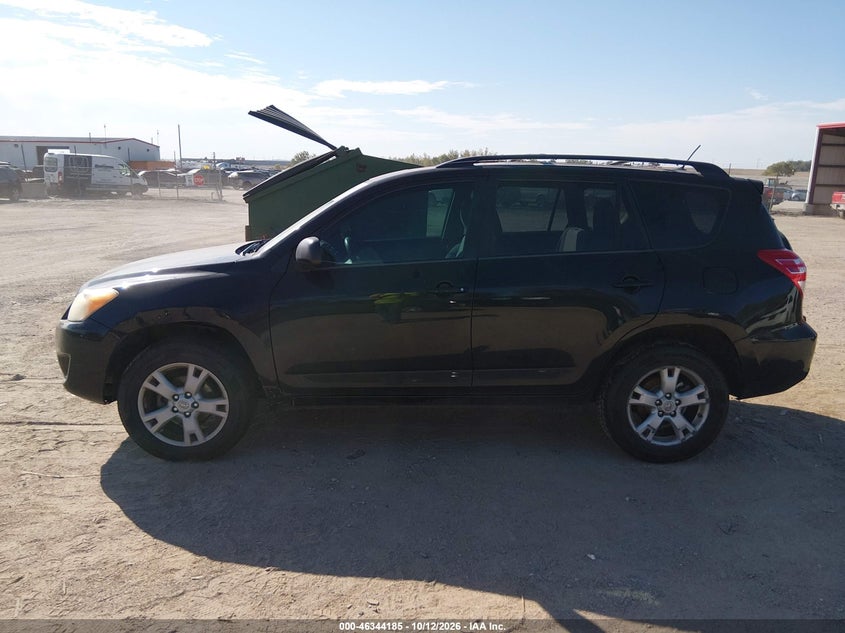 2012 TOYOTA RAV4 · Фото 14