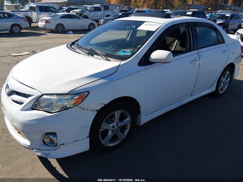 Vin: 2t1bu4ee8cc780235, lot: 46844483, toyota corolla s 20122